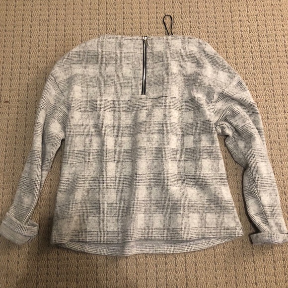 Grey checkered sweater - Picture 3 of 3